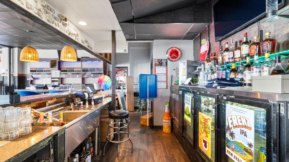 More Photos Of 121 Naches ave, Selah Storefront For Sale