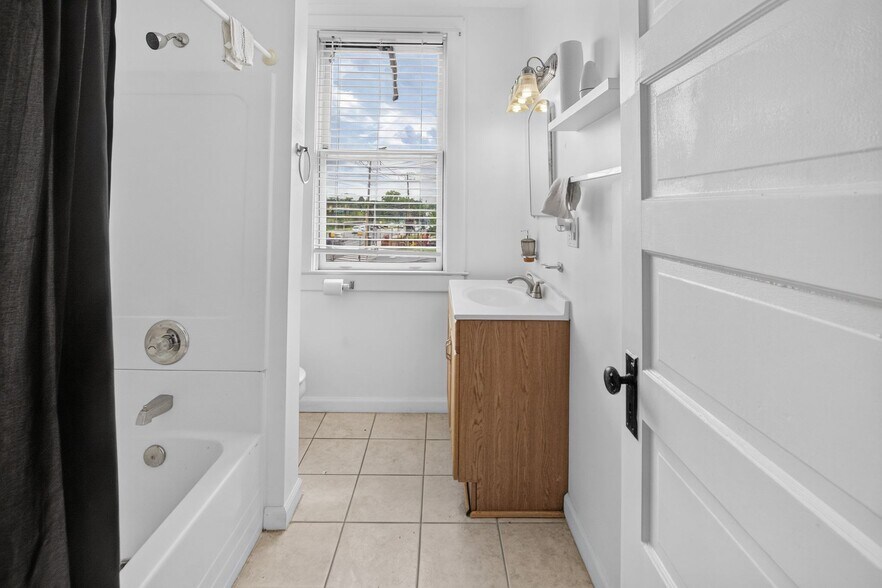 More Photos Of 4802 Rhode Island Ave, Hyattsville Unknown For Lease
