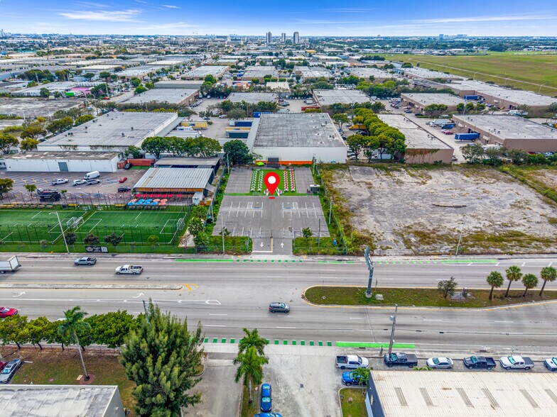 More Photos Of 8400 NW 74th st, Miami Land For Lease