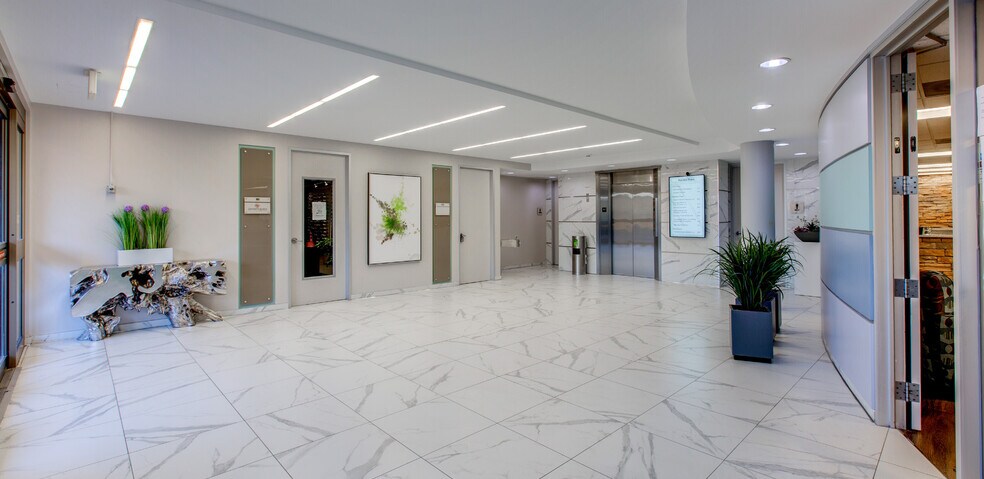 More Photos Of 8089 S Lincoln St, Littleton Medical For Lease