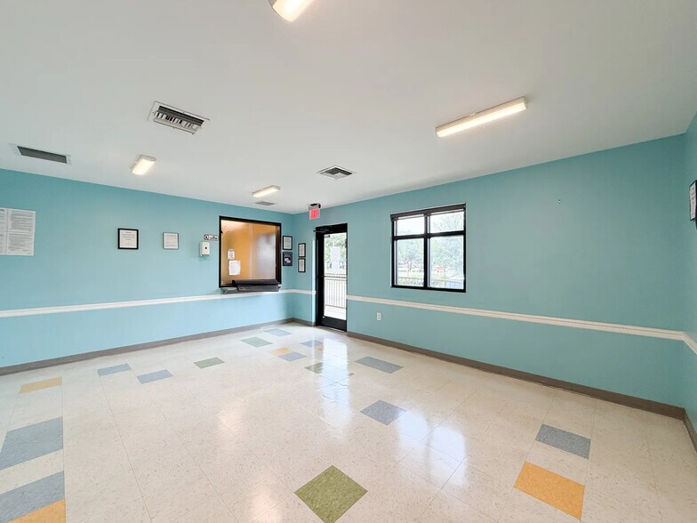 More Photos Of 3500 Kabel Dr, New Orleans Medical For Sale