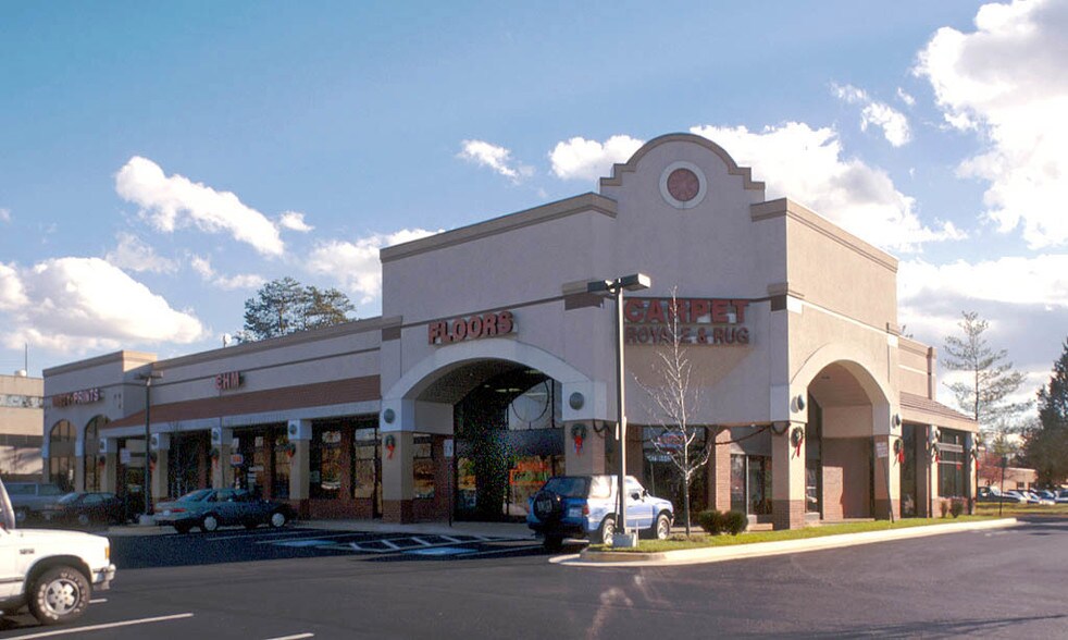 More Photos Of 600 Carlisle Dr, Herndon General Retail For Lease