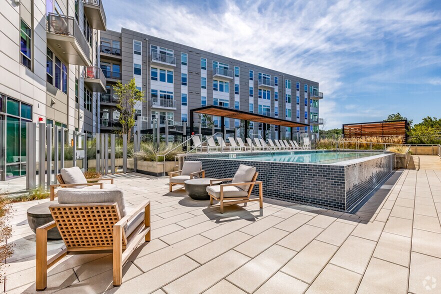 More Photos Of 4400 Calvert Rd, College Park Apartments For Lease