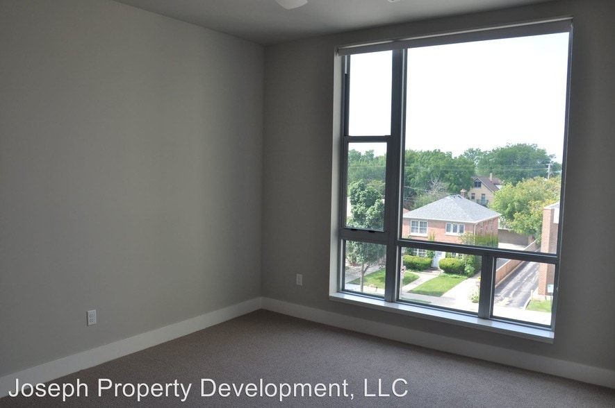 More Photos Of 4175 N Oakland Ave, Shorewood Multifamily For Sale