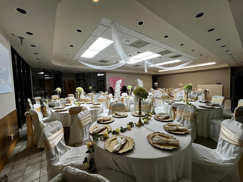 More Photos Of 101 N 4th St, Lometa Daycare Center For Lease