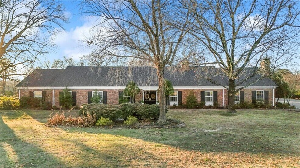 More Photos Of 2201 N 58th St, Fort Smith Specialty For Sale