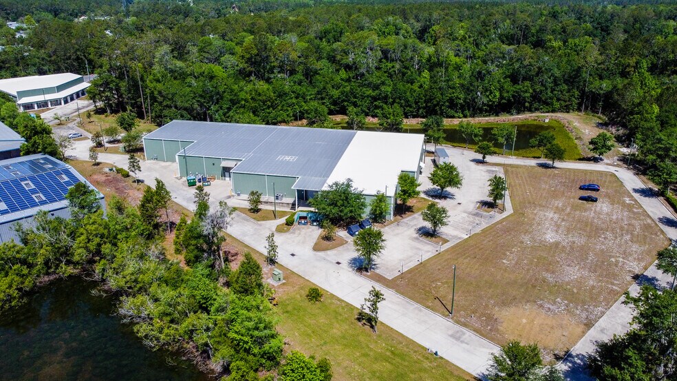 More Photos Of 7065 NW 22nd St, Gainesville Warehouse For Lease