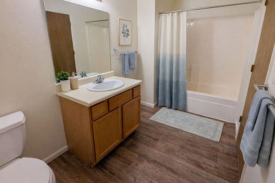 More Photos Of 1041 W 24th St, Rifle Apartments For Sale