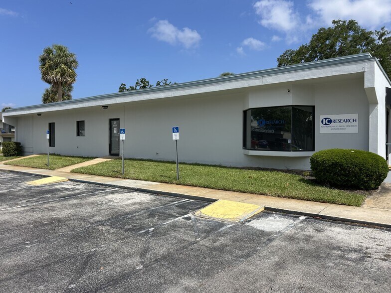 More Photos Of 819 E 1st St, Sanford Medical For Sale