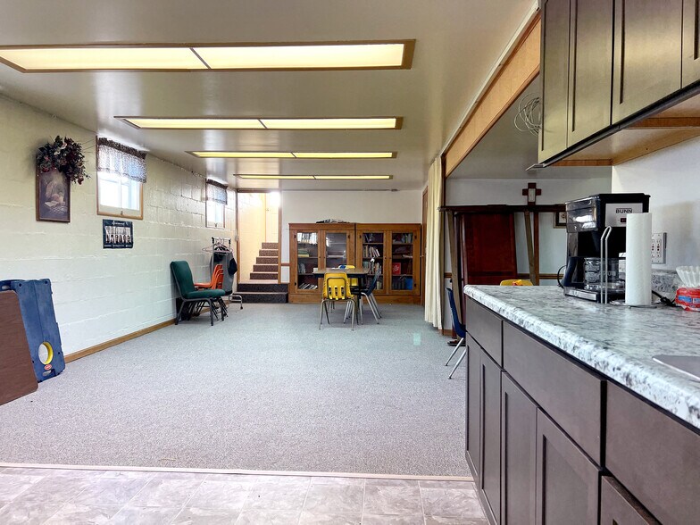 More Photos Of 1102 D St, Fairbury Specialty For Sale