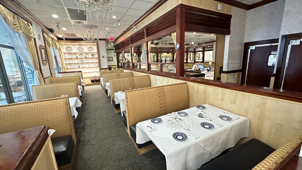 More Photos Of 200-301 Swamp Fox Rd, Alexandria Movie Theatre For Sale