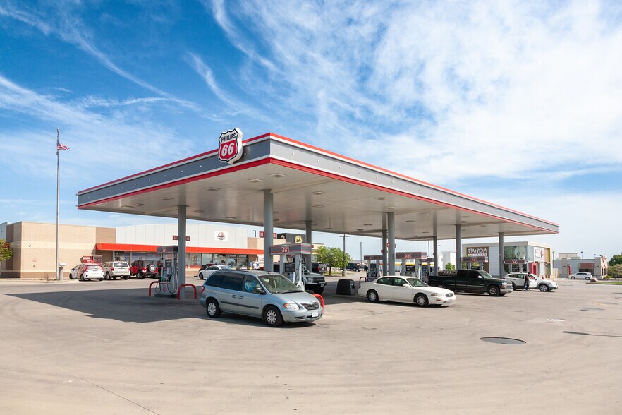 More Photos Of 1503 S Range Line Rd, Joplin Service Station For Sale