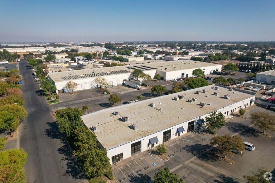 More Photos Of 1210 Commerce, Woodland Light Distribution For Lease