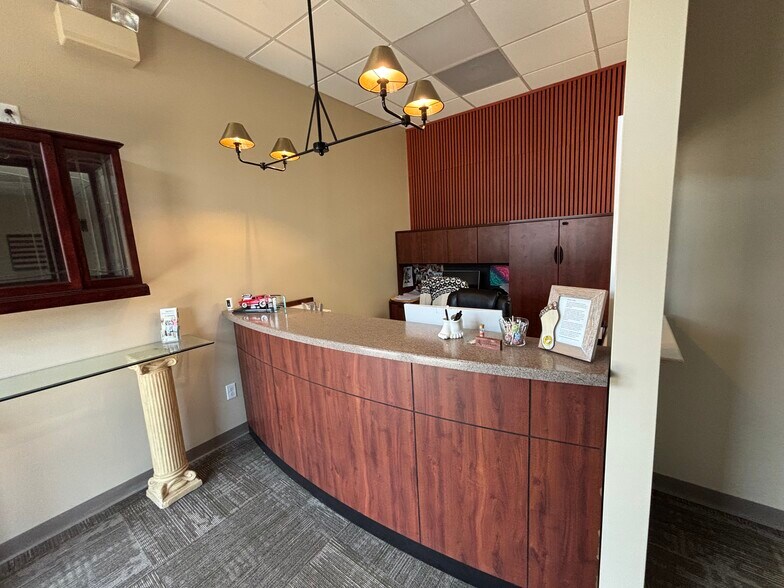 More Photos Of 2565-2575 Homeview Dr, Richmond Medical For Sale