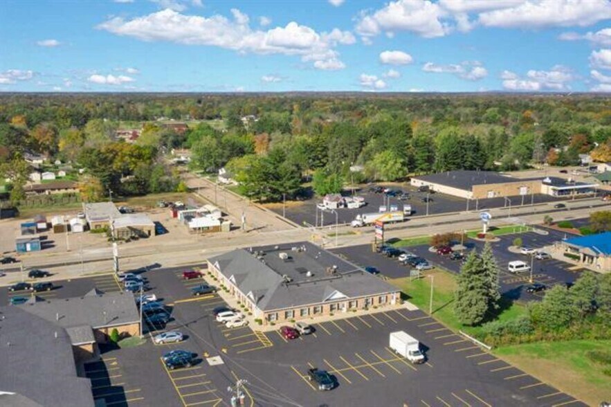 More Photos Of 2811 8th St, Wisconsin Rapids Office For Lease
