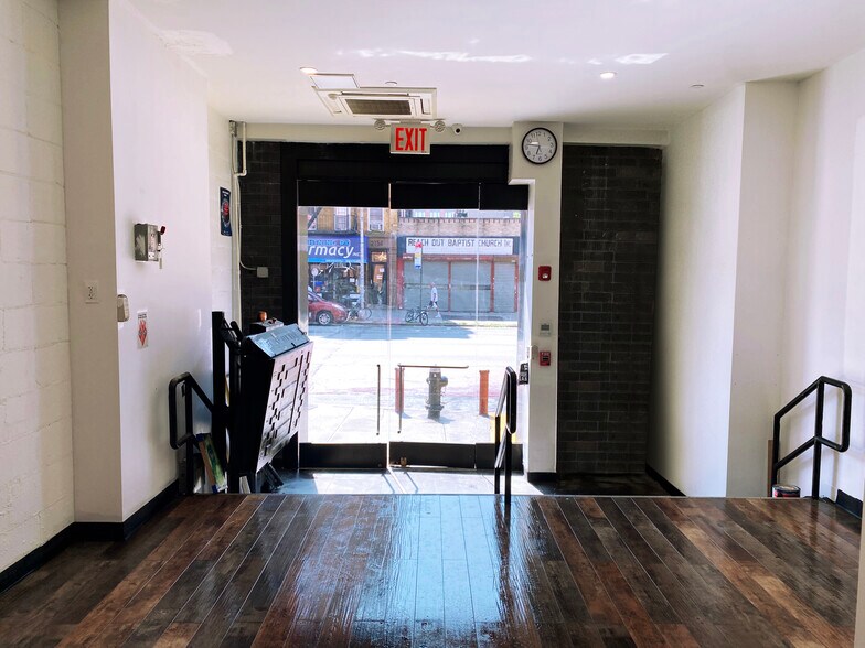 More Photos Of 2147 Second Ave, New York Apartments For Lease