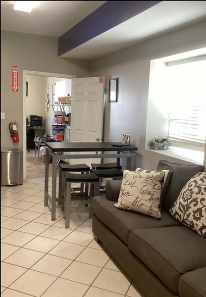 More Photos Of 729 Industrial Park Dr, Newport News Service For Sale