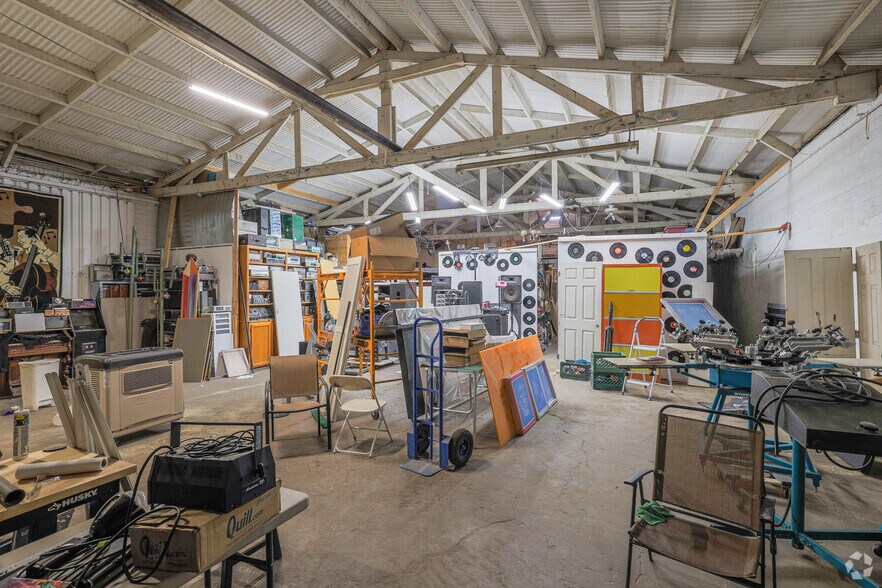 More Photos Of 1011-1021 N 21st Ave, Phoenix Warehouse For Lease