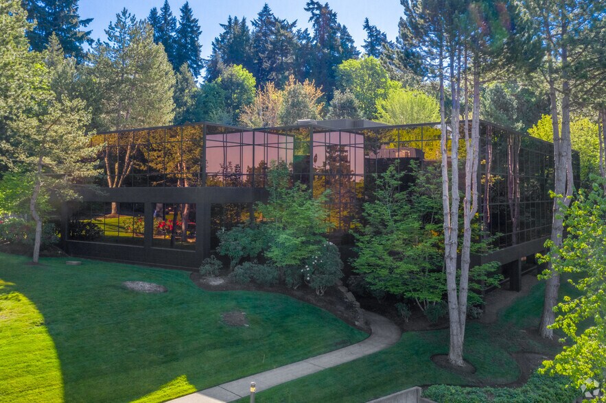 More Photos Of 4030 Lake Washington Blvd NE, Kirkland Office For Lease