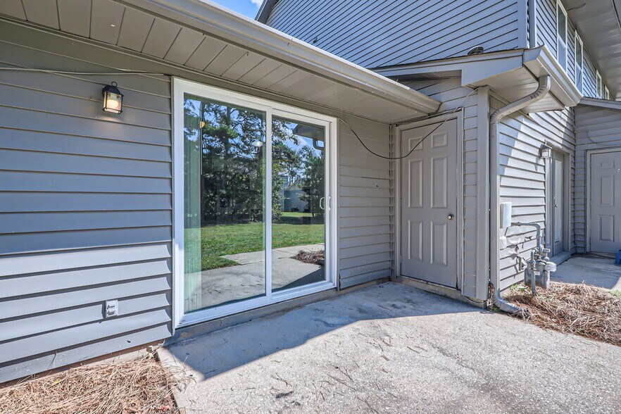 More Photos Of 2638 Fieldstone View Ln SE, Conyers Apartments For Sale