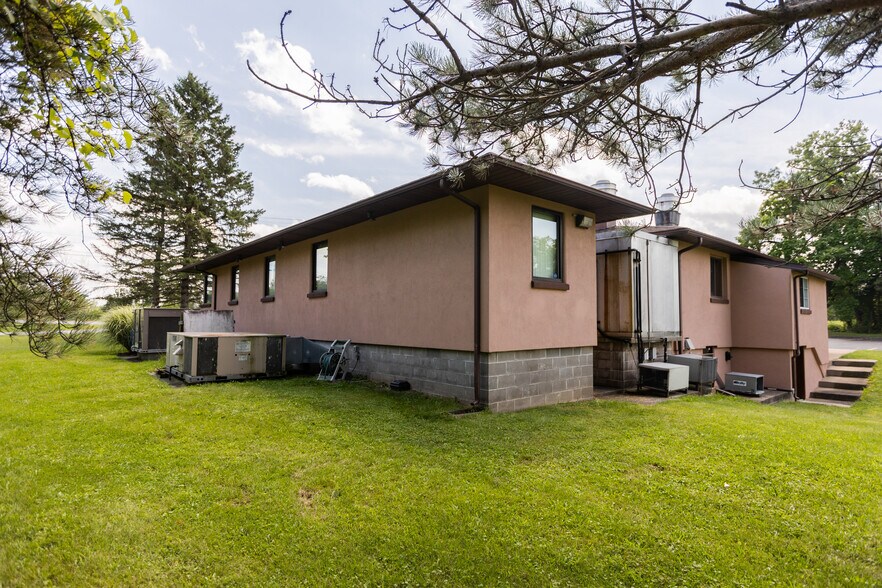 More Photos Of 2771 Scottsville Rd, Scottsville Restaurant For Sale