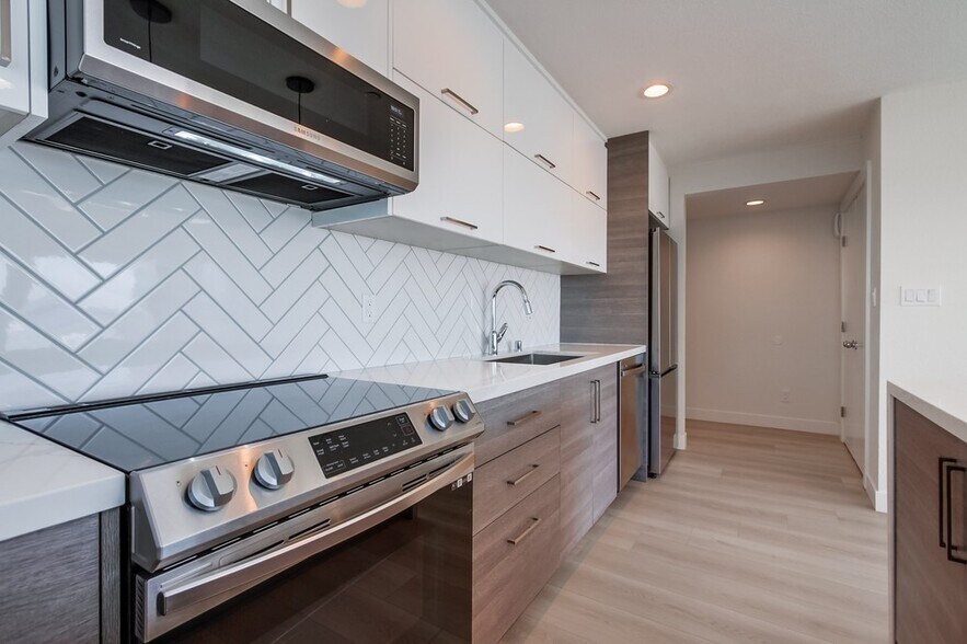 More Photos Of 3449 Ocean Front Walk, San Diego Apartments For Sale