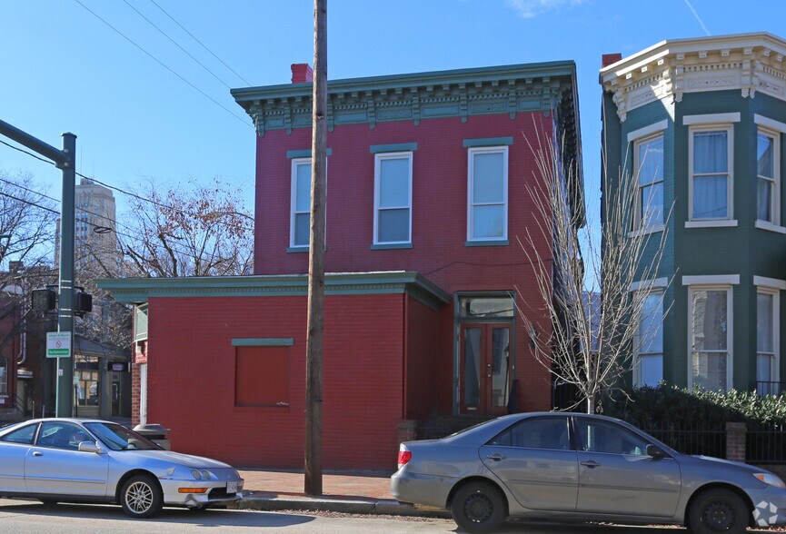 More Photos Of 21 E Clay St, Richmond Storefront Retail Residential For Lease