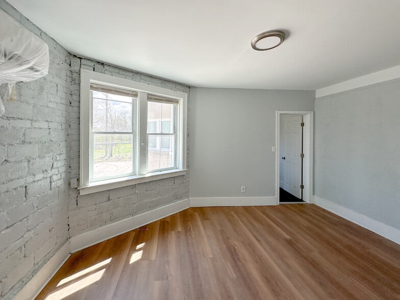 More Photos Of 3737 Scovel Pl, Detroit Apartments For Sale