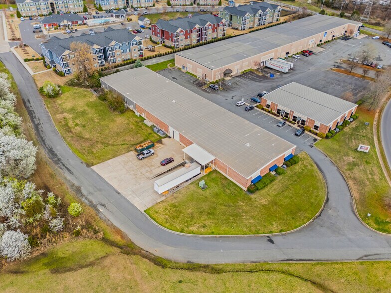 More Photos Of 8190 Regent Pky, Fort Mill Warehouse For Lease