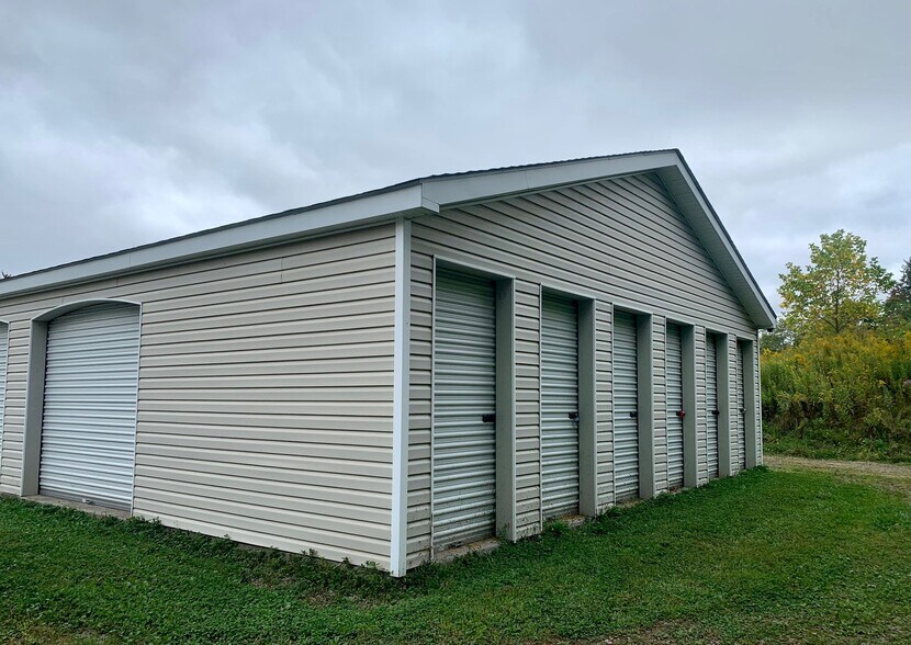 More Photos Of 6978 E State St, Hermitage Specialty For Sale