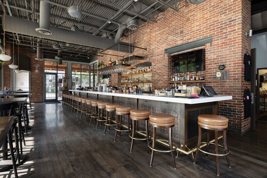 More Photos Of 1099 Capitol St, Eagle Office For Sale