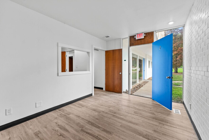 More Photos Of 2532 Spring Arbor Rd, Jackson Medical For Sale