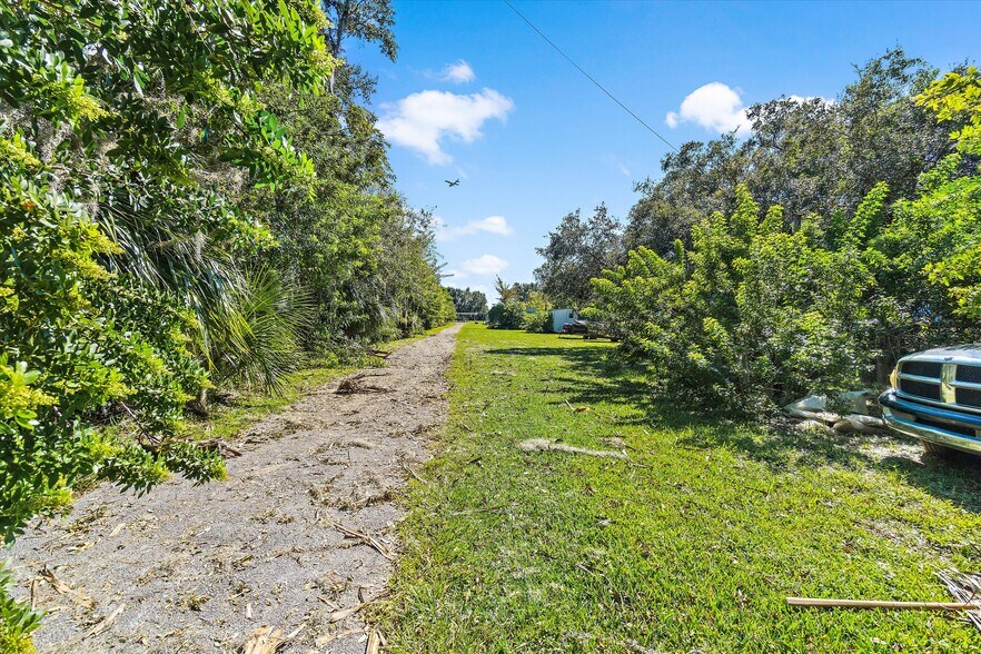 More Photos Of 6821 Maple Ln, Tampa Land For Sale