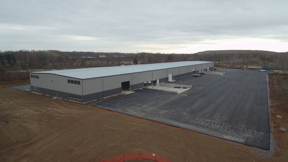 More Photos Of 7001 Appletree Ave, Bergen Warehouse For Lease