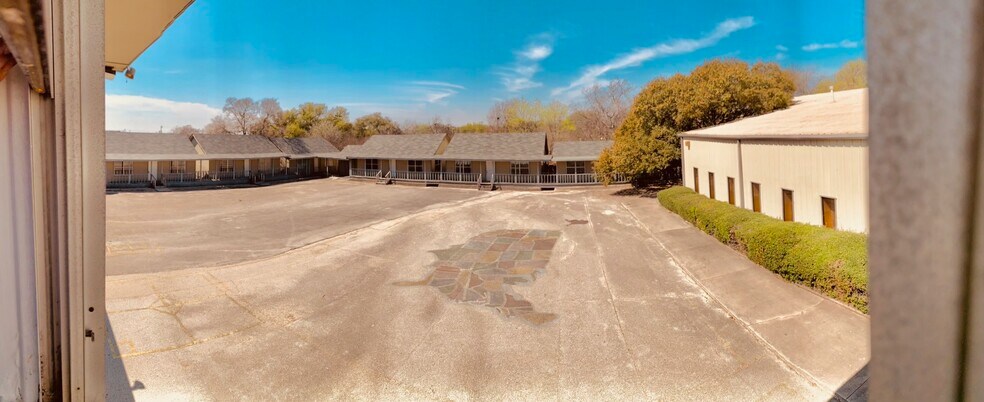 More Photos Of 5703 Blanco Rd, San Antonio Schools For Sale