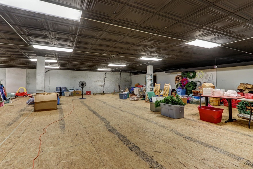 More Photos Of 227-229 S Scales St, Reidsville Storefront Retail Residential For Sale