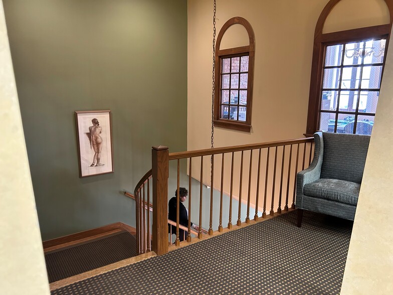 More Photos Of 829 Baronne St, New Orleans Office For Sale