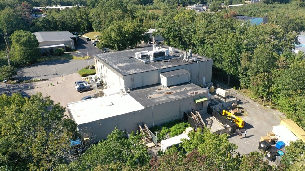 More Photos Of 34 Extension St, Attleboro Warehouse For Sale