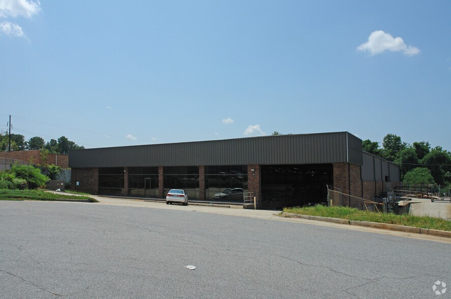 Primary Photo Of 1998 Kilman Dr, Tucker Distribution For Sale