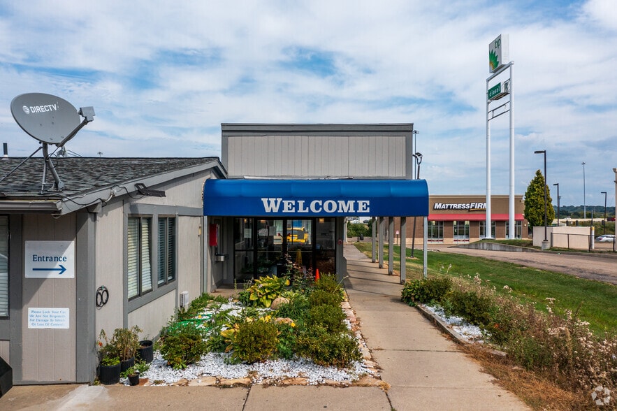 More Photos Of 6880 Sunset Strip Ave NW, Canton Hotel For Sale