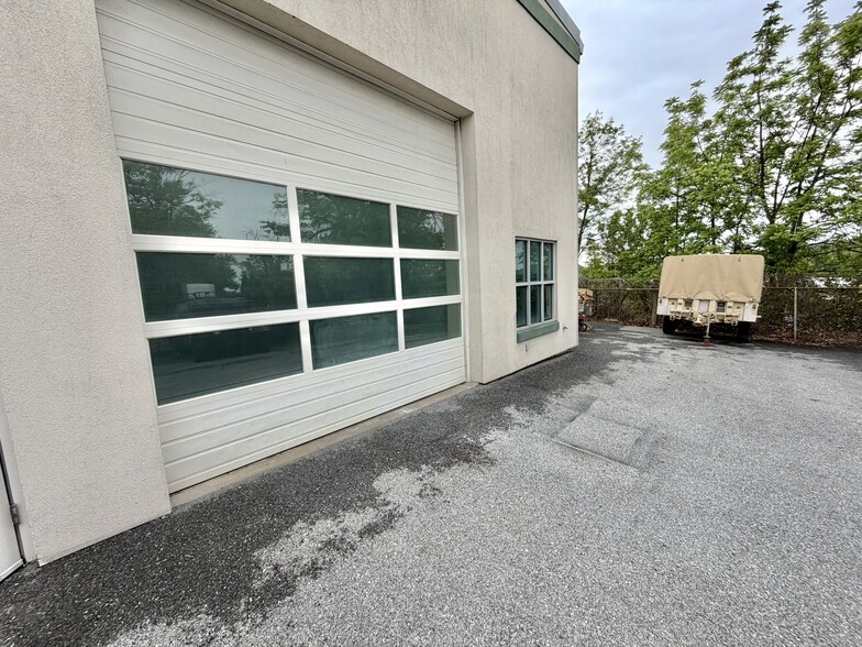 More Photos Of 6339 Howard Ln, Elkridge Office For Sale