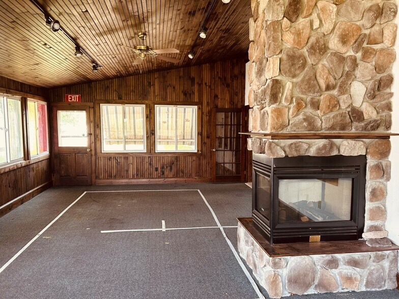 More Photos Of 2545 Rt-40, Greenwich Office For Sale