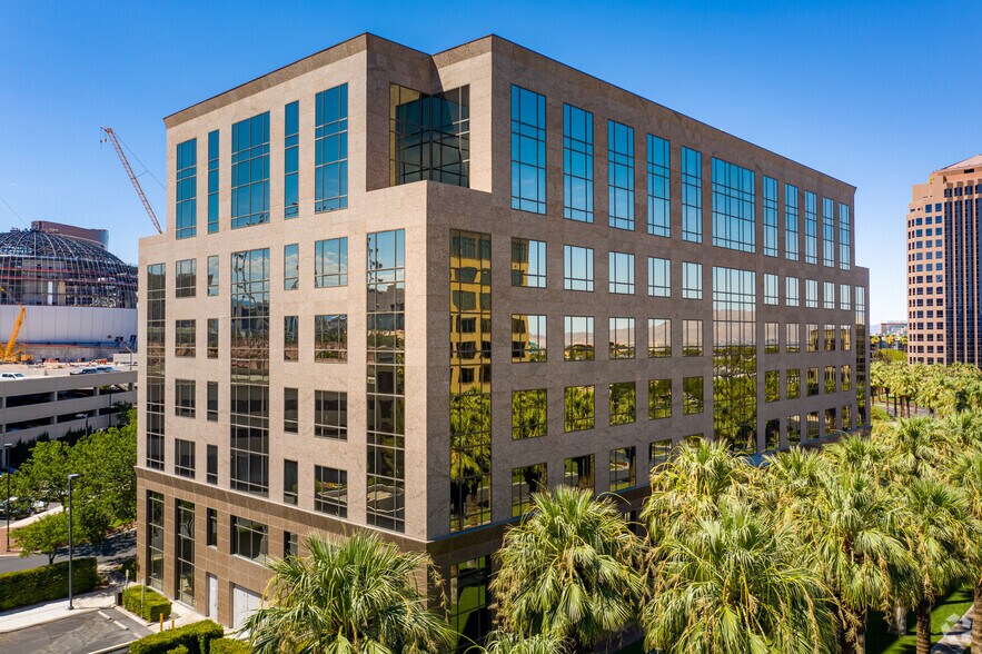 More Photos Of 3753-3993 Howard Hughes Pky, Las Vegas Unknown For Lease