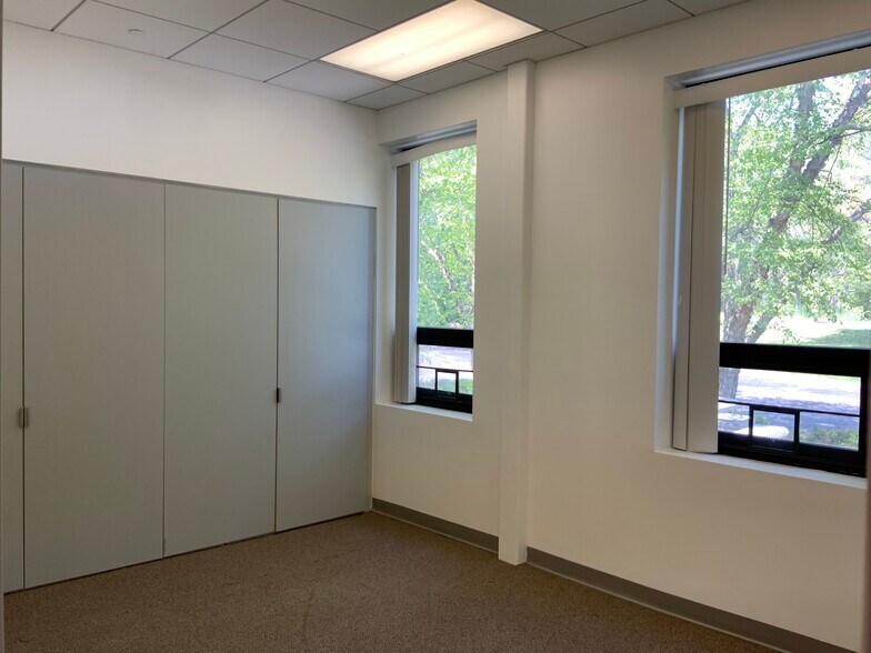 More Photos Of 643 Route 211E, Middletown Storefront Retail Office For Lease