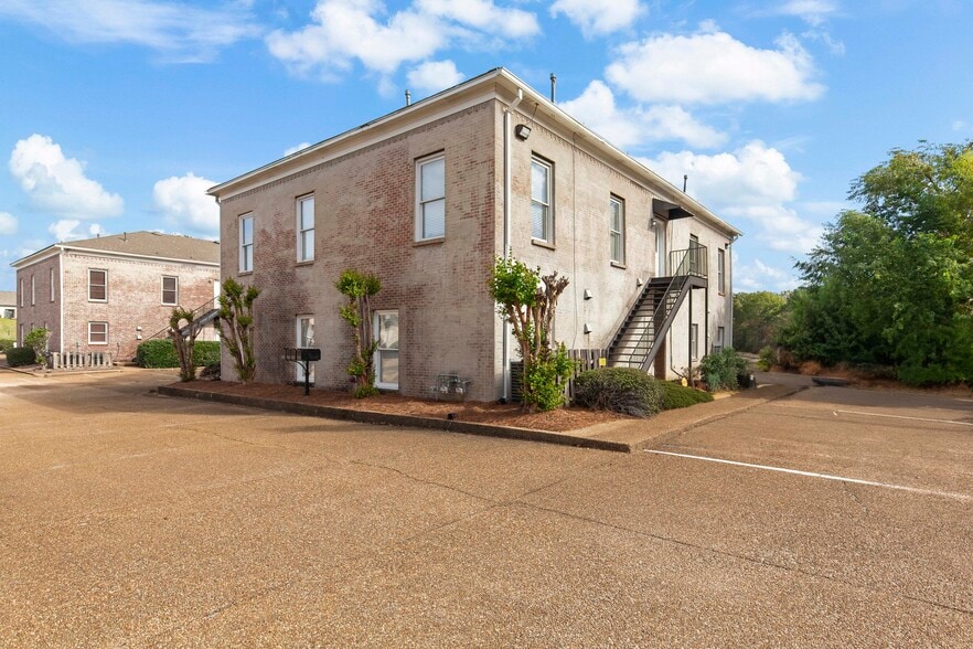 More Photos Of 403-C Towne Center Blvd, Ridgeland Office For Sale