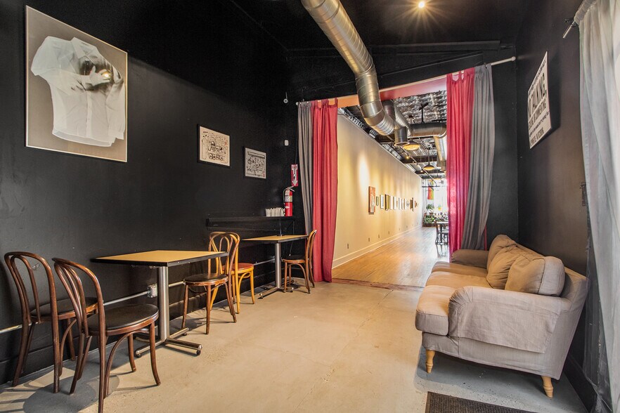 More Photos Of 10215 Joseph Campau St, Hamtramck Bar For Sale