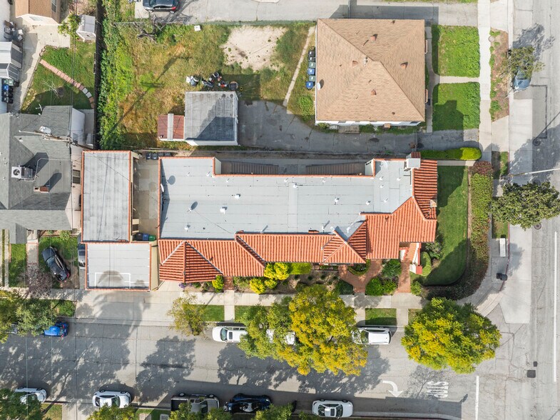 More Photos Of 1542 E Broadway, Glendale Apartments For Sale