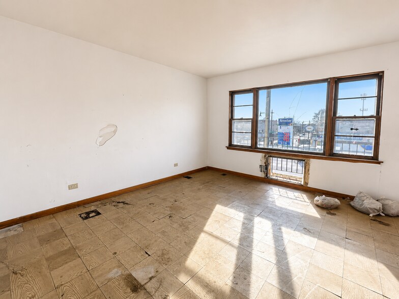 More Photos Of 8044 S Cottage Grove Ave, Chicago Apartments For Sale