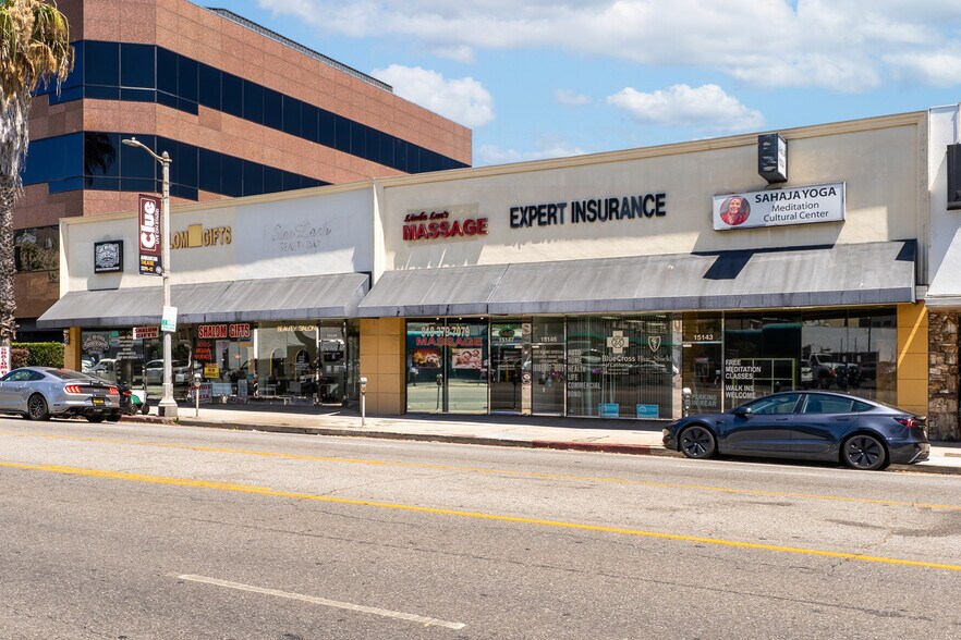 More Photos Of 15143-15153 Ventura Blvd, Sherman Oaks Storefront For Sale