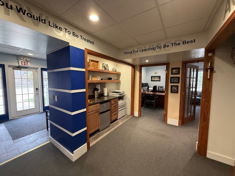 More Photos Of 28899 Center Ridge Rd, Westlake Medical For Sale